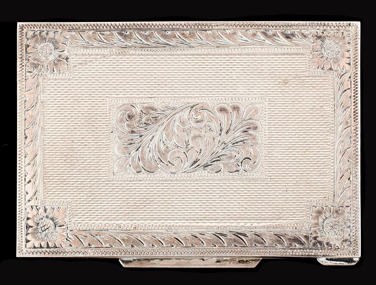 DOSA, silver, sannolikt Italien. Locket med akvarell. 1900-talets första hälft.Total vikt ca 90 g.