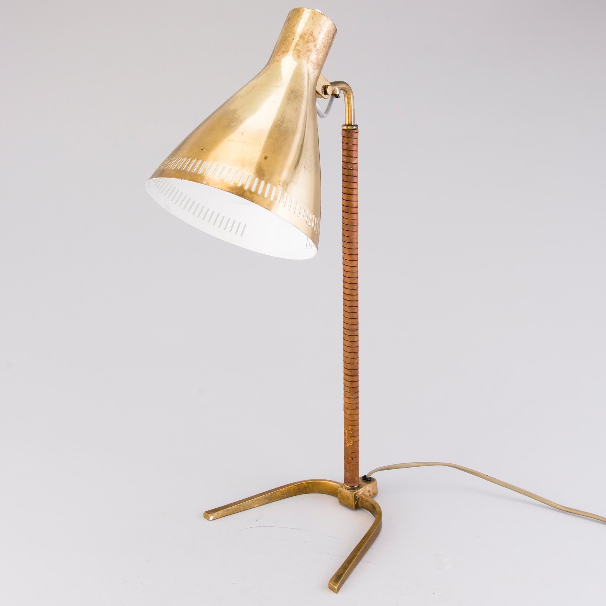 PAAVO TYNELL, bordslampa, modell 9224, Taito Oy, 1900-talets mitt.
