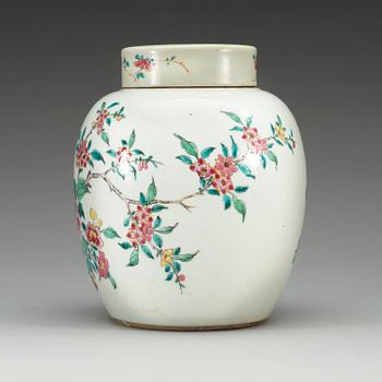 A famille rose jar with cover, Qing dynasty 18th Century.