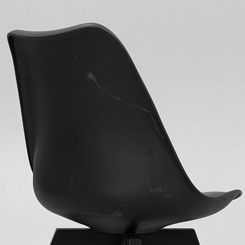 Chairs, 8 pcs, contemporary production.