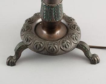 BORDSLAMPA, patinerad brons, 1900-talets första hälft.