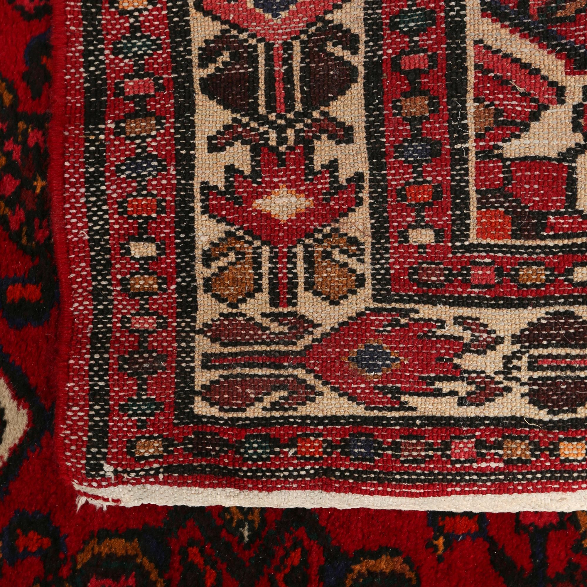 MATTA, Hamadan, 160x116 cm, sent 1900-tal.
