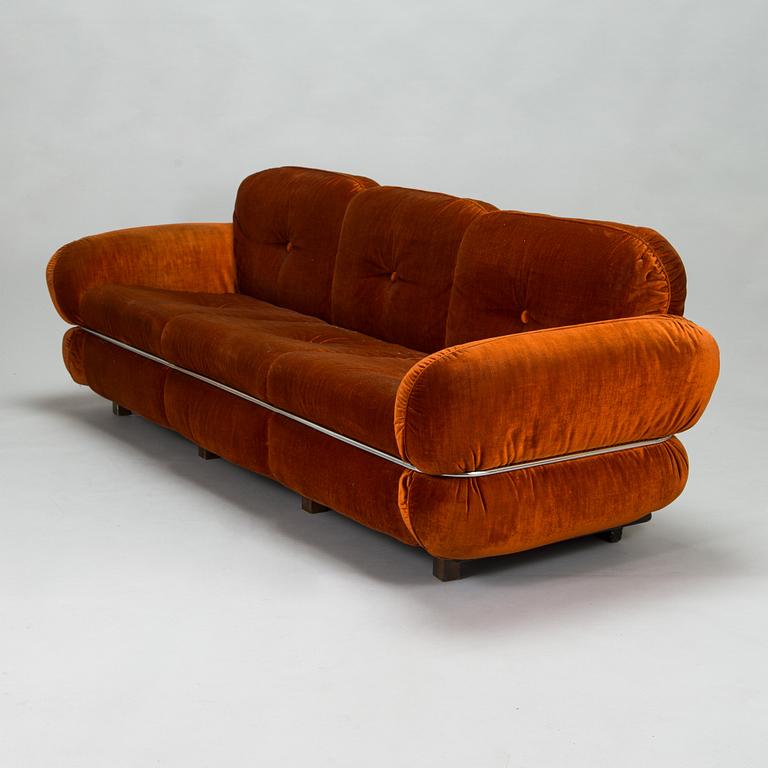 Kurt Hvitsjö, soffa, "Hannibal", Isku, 1970-tal.
