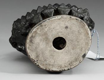 FIGURIN, porslin. Qing dynastin.