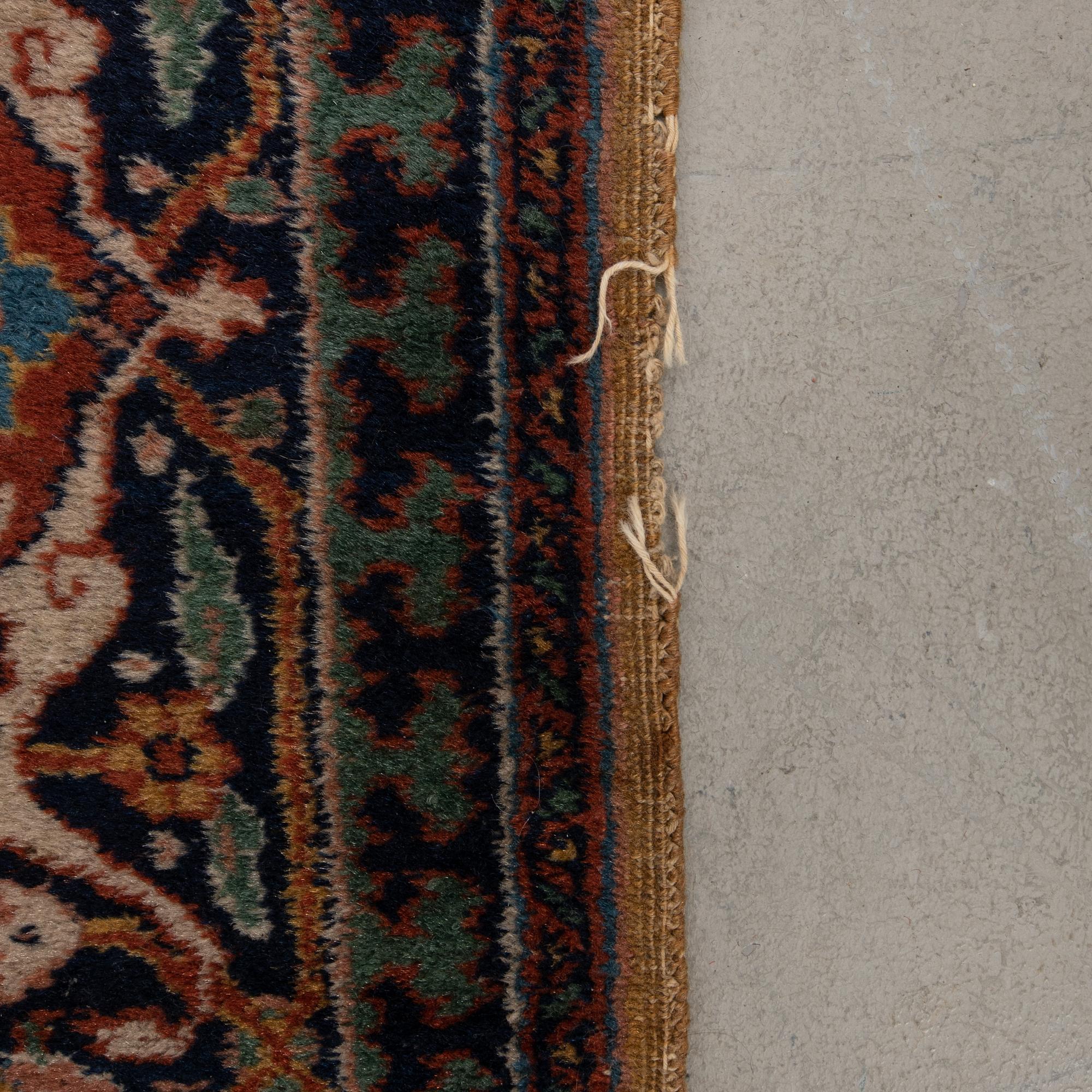 Matta, nordvästpersisk, 295 x 200 cm.