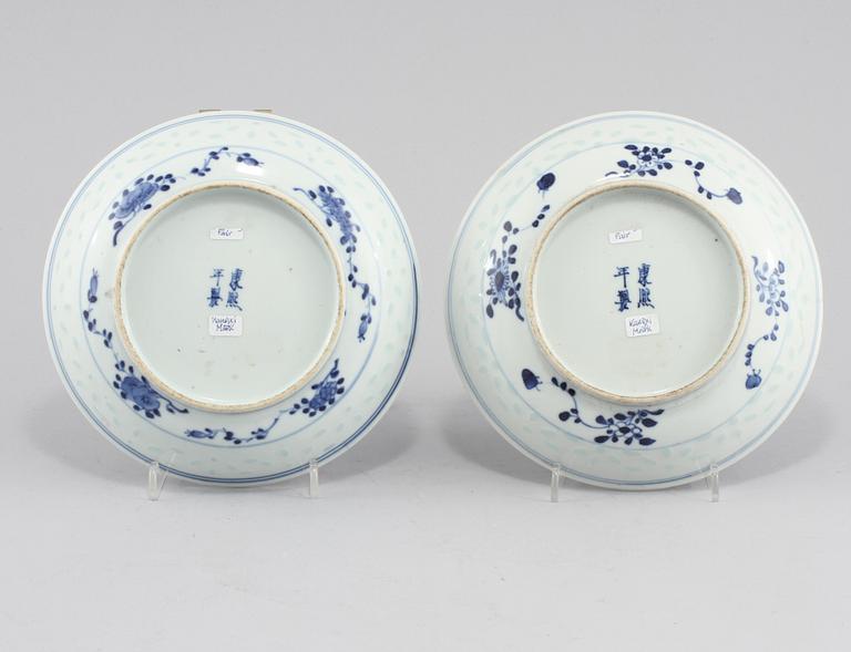 FAT, 2 st, porslin, Kina, Kangxi-stil, 1800/1900-tal.