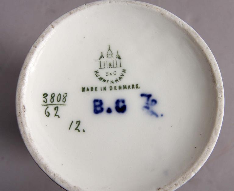 VAS, porslin. Bing & Gröndal.