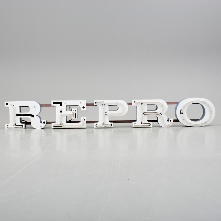 FASADSKYLT, "REPRO", 1900-talets första hälft.