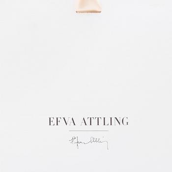 Efva Attling Bend Over ring med morganit 8 ct samt briljanter totalt  0,12 ct TW Si, original pouch, inköpskvitto 2019.