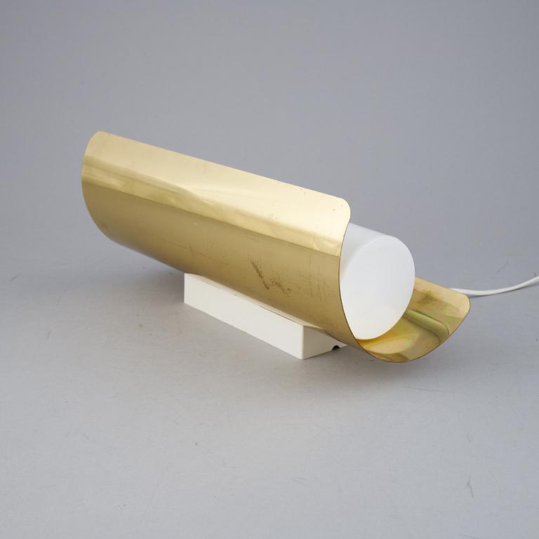 Hans-Agne Jakobsson, a brass wall lamp, model V400, Markaryd, second half of the 20th century.