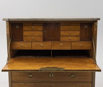 Sekretär, Sengustavianskt Stockholmsarbete i Gottlieb Iwerssons art, omkring år 1800.