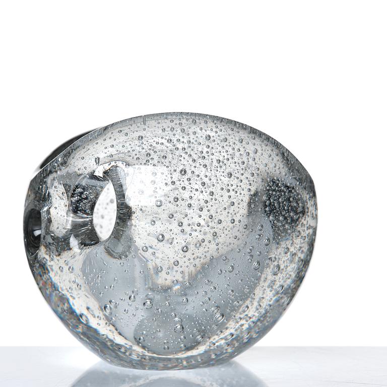 Timo Sarpaneva, "Hiidelhelmi" (Devil’s pearl), skål, Iittala, Finland 1956.
