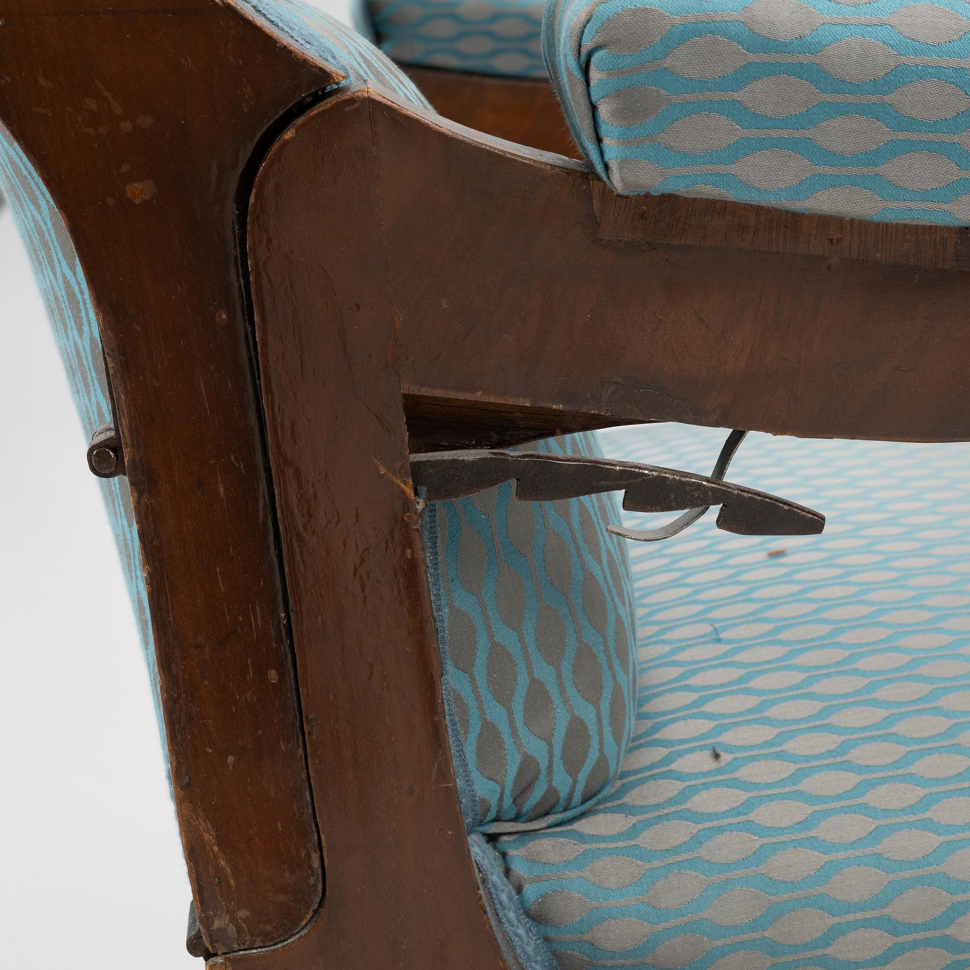 A folding lounge chair, England, 19th century.