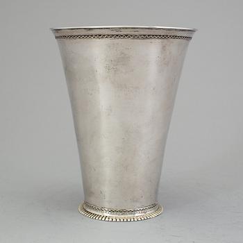 A SWEDISH SILVER BEAKER, mark of Johan Lund, Stockholm 1710. Weight c. 386 g.