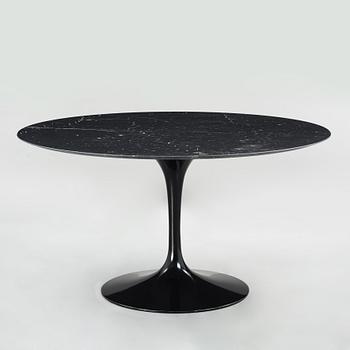 Eero Saarinen, matbord, "Tulip", Knoll.