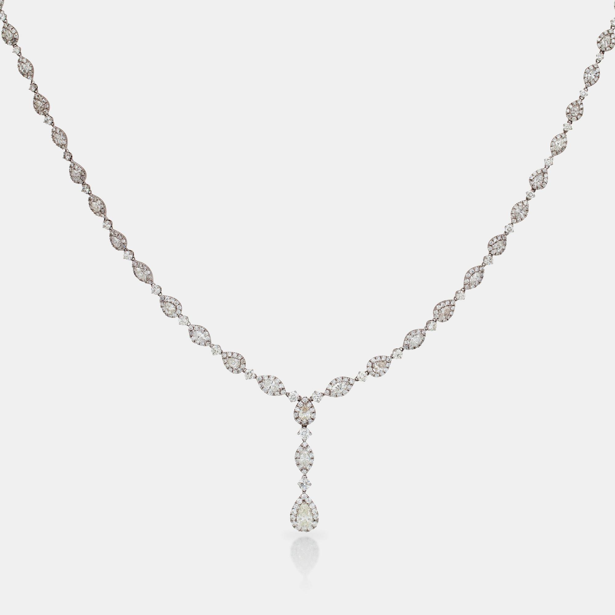 COLLIER med dropp-, markis- och briljantslipade diamanter, totalt ca 26 ct.