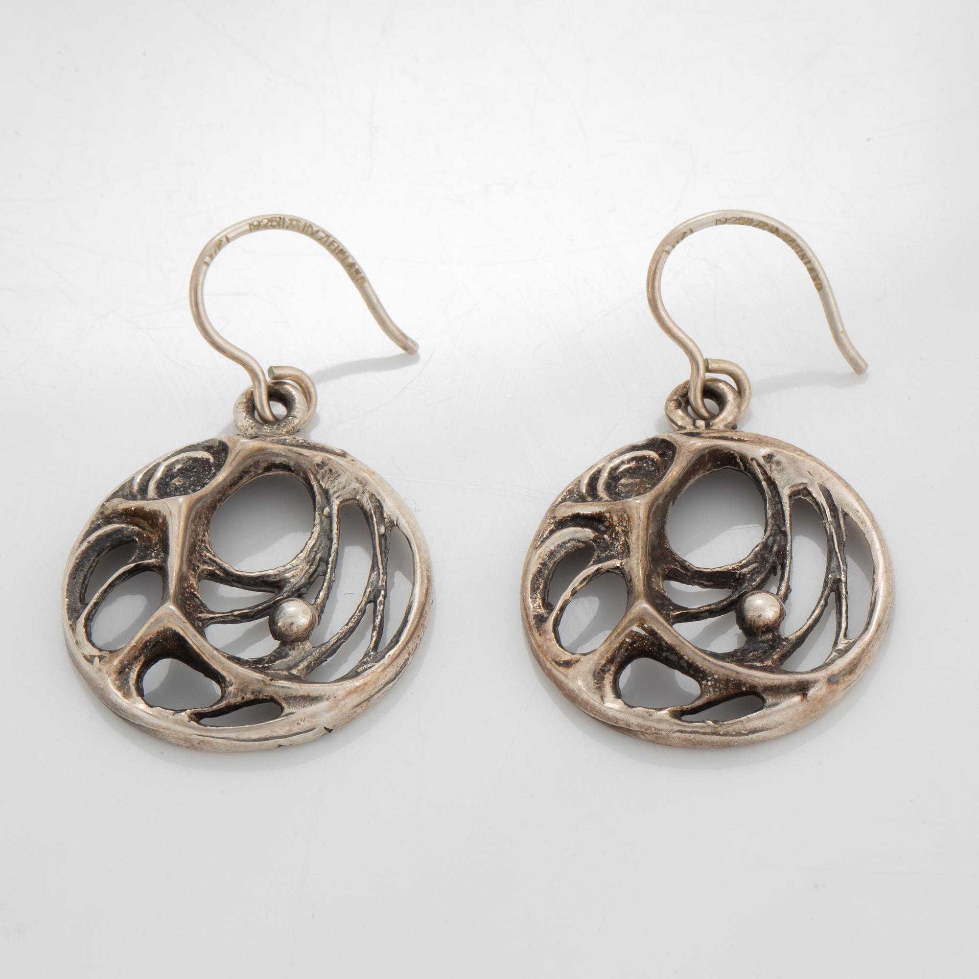 Kultasepät Sten & Laine, armband, ring och örhängen, silver.