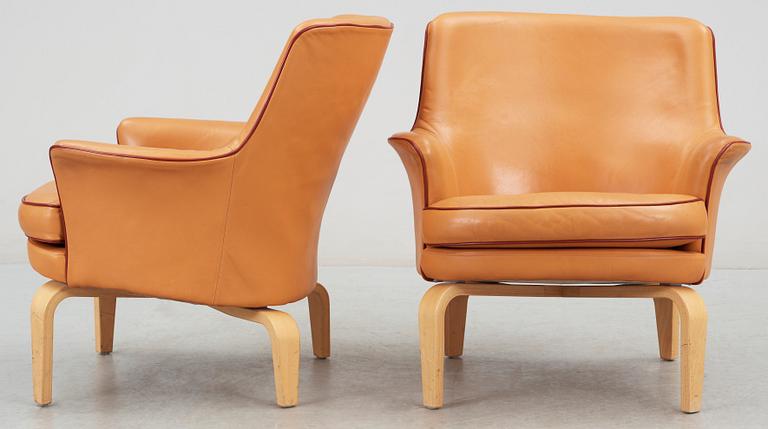 FÅTÖLJER, ett par, "Pilot", Arne Norell. Modellen formgiven 1967.