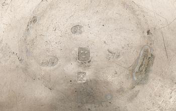 GRÖTSKÅL SAMT 2 BÄGARE, tenn, b.la. Johan Norström, Arboga 1825.