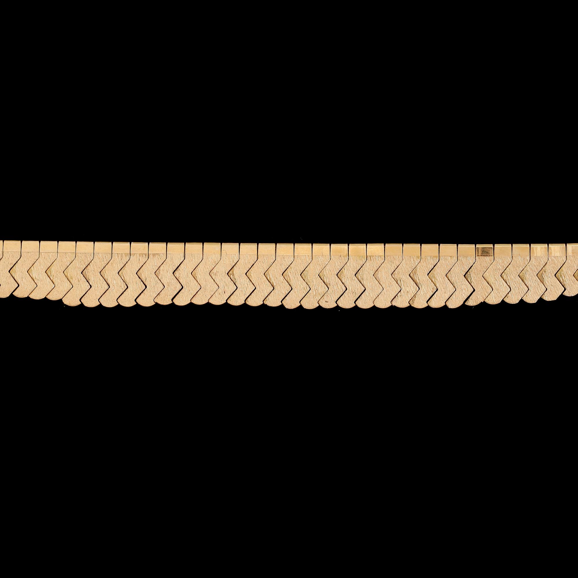 COLLIER, 18K guld. Vikt ca 34 g.