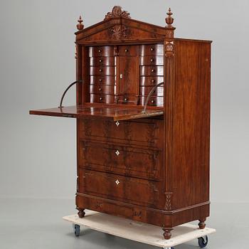 CHIFFONJE, 1800-talets andra hälft.