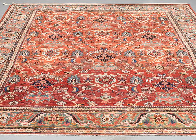 A CARPET, semi-antique Mahal, ca 338 x 247 cm.