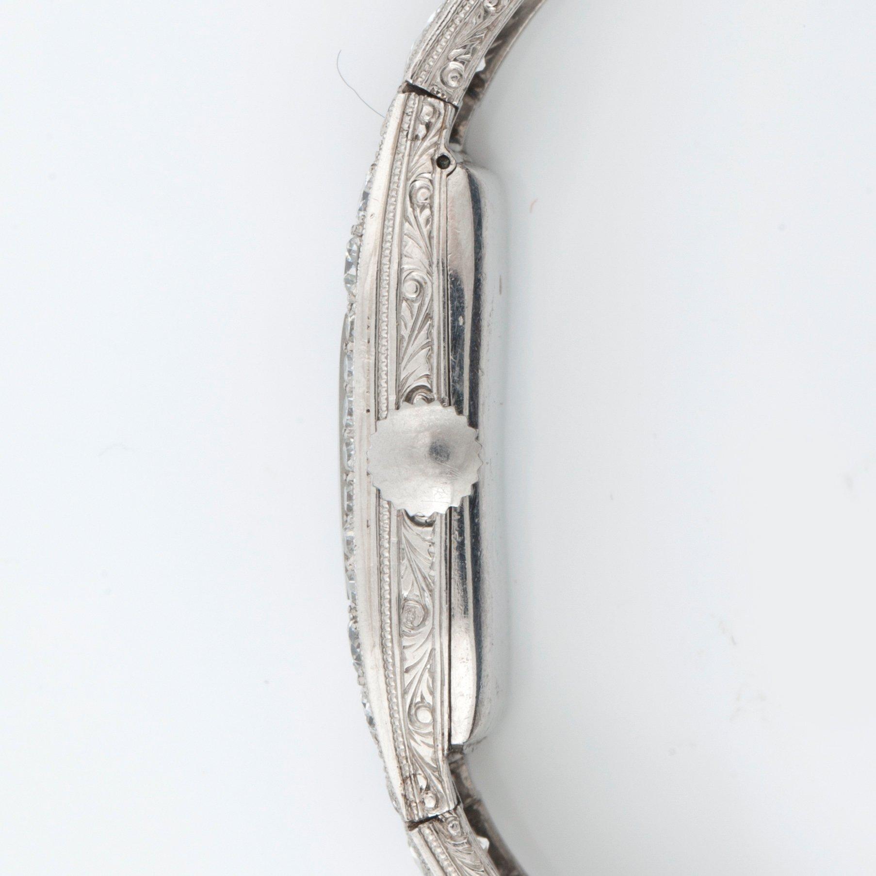 DAMUR, Mido. Manuell. 10 x 23 mm. 1930-tal.