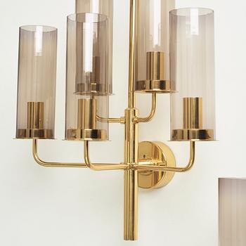 Hans-Agne Jakobsson, vägglampetter, ett par, "Sonata", modell "V169-5", Hans-Agne Jakobsson AB, Markaryd, 1960-70-tal.