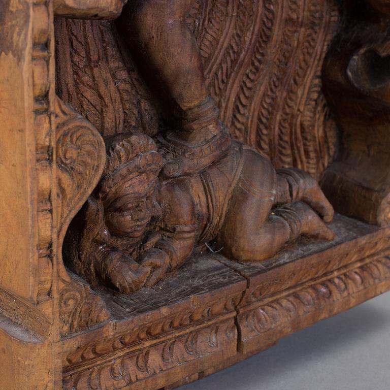 VÄGGRELIEF, trä, Indien, 1900-tal.