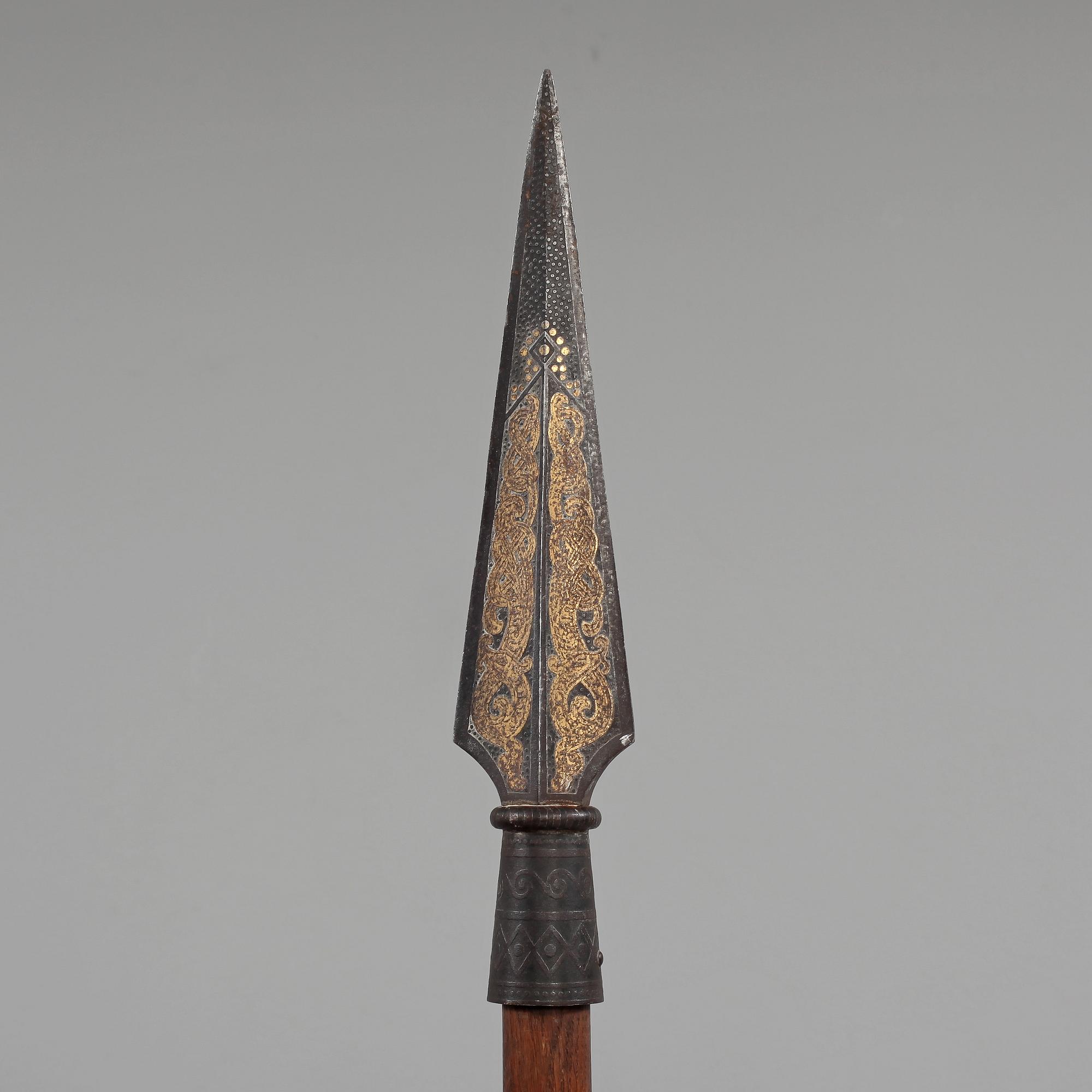 DEKORATIONSVAPEN, 2 st, 1900-tal.