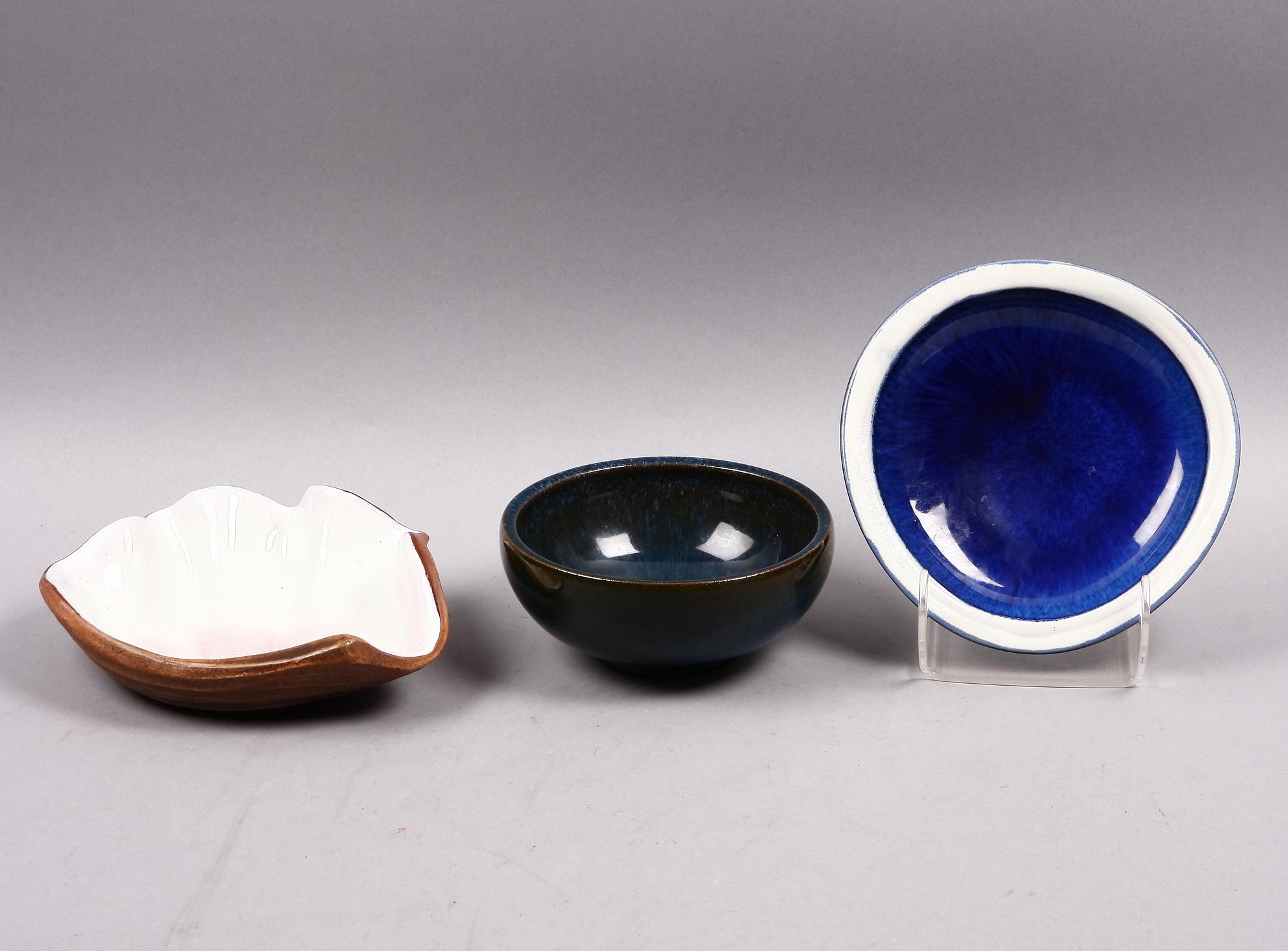 PARTI KERAMIK, 3 delar, Vicke Lindstrand, Upsala-Ekeby, 1944-60.