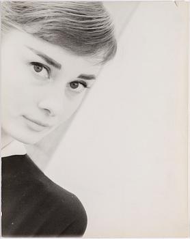 PER-OLOW ANDERSON, a photograph depicting Audrey Hepburn, signed with stamp and dated 1955.