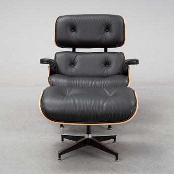Charles and Ray Eames, fåtölj med fotpall, "Lounge Chair", Herman Miller, 2016.