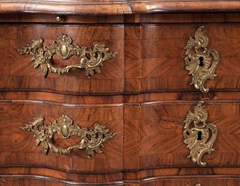 A Swedish late Baroque 18th Century commode.