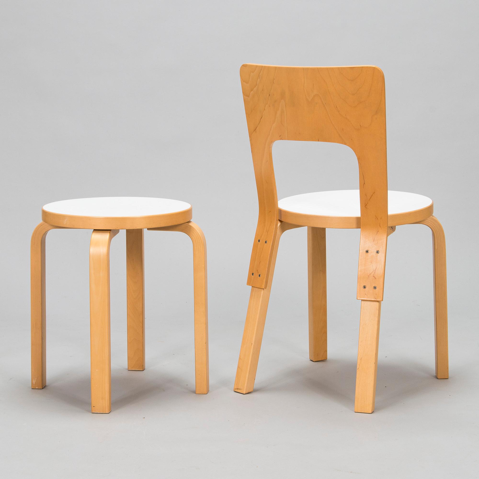 Alvar Aalto, tuoleja 4 kpl, malli 66 ja jakkara  malli E60, 1900-luvun loppu.