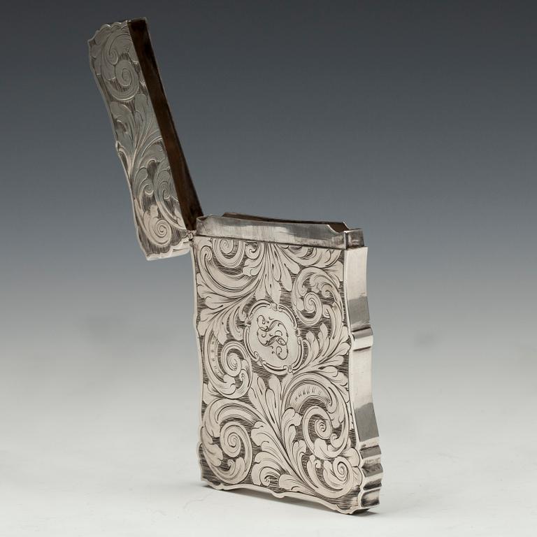VISITKORTSETUI, sterling silver, Birmingham 1843. Vikt 85 g.