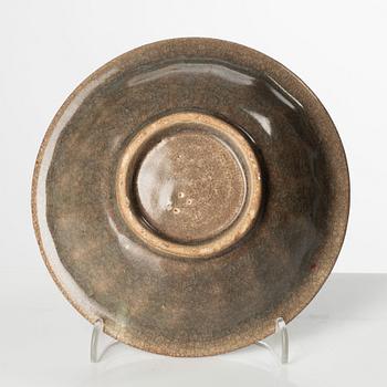 A ge glazed dish, Ming dynasty (1368-1644).