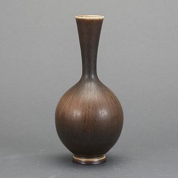 VAS, Berndt Friberg, Gustavsberg studio, 1975. Stengods.