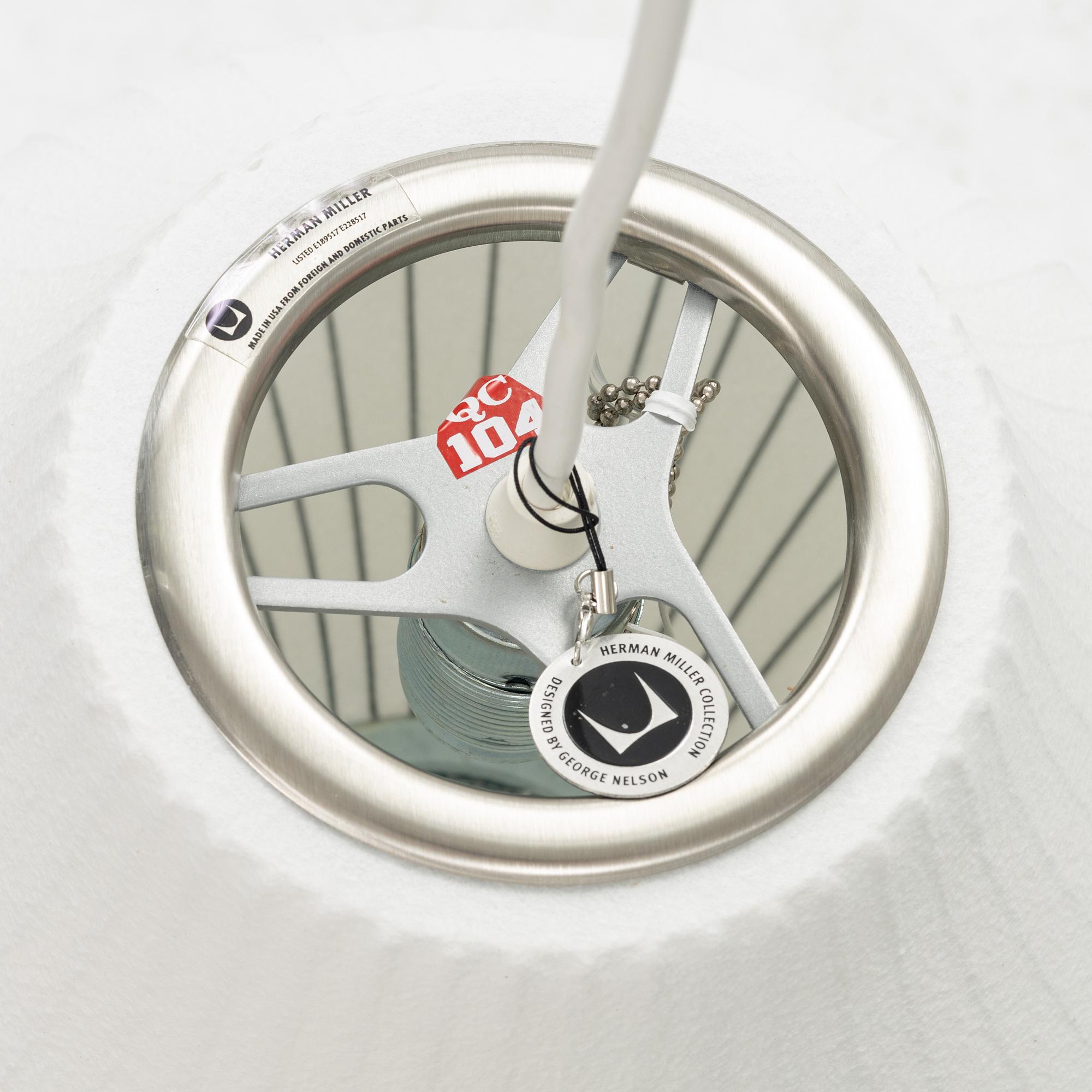 George Nelson, vägglampa, "Nelson Pear", Herman Miller, USA.