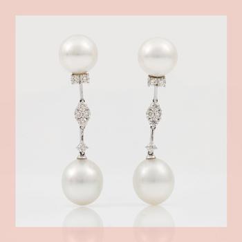 1411. EARRINGS, with brilliant-cut diamonds, 1.20 cts, and 4 cultured pearls.