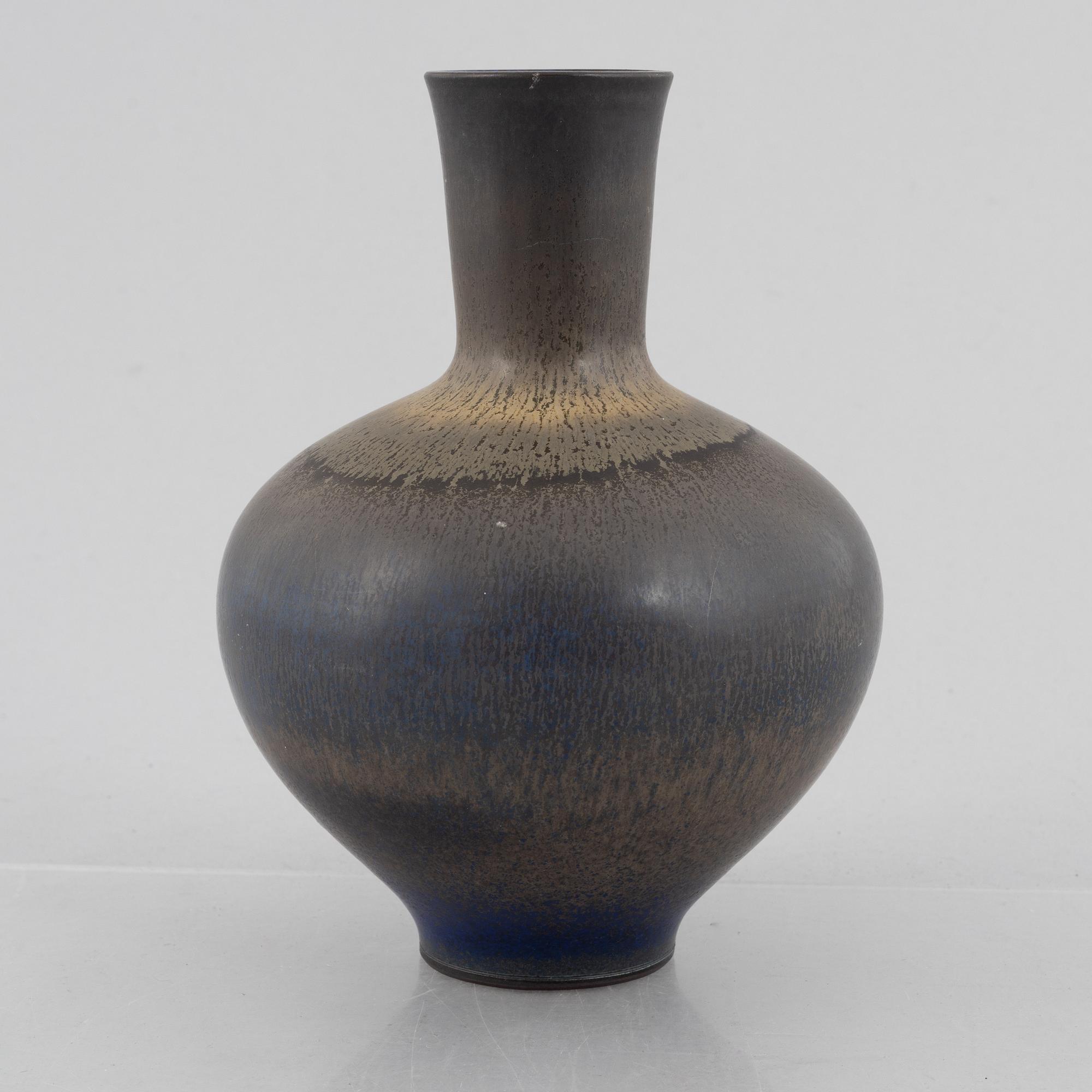 Berndt Friberg, a stoneware vase, Gustavsberg Studio 1944-47.