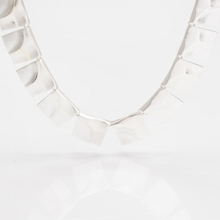 Björn Weckström, A sterling silver necklace "Galactic peaks". Lapponia 1994.