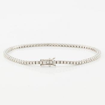 Tennis bracelet 18K white gold with brilliant-cut diamonds.