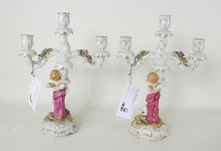 KANDELABRAR, ett par, porslin, Schierholtz.