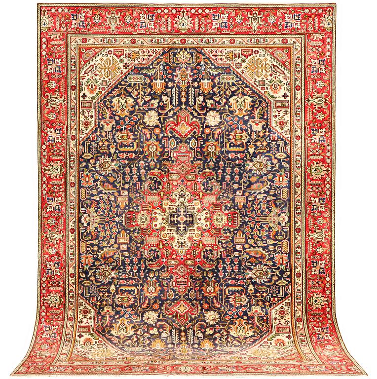 Carpet, Tabriz, approx. 293 x 186 cm.