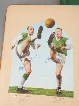 SAMLING FOTBOLLSAUTOGRAFER, bla Ryska landslaget -64, Benfica, Nacka Skoglund, Prawitz Öberg, 1960-70-tal.