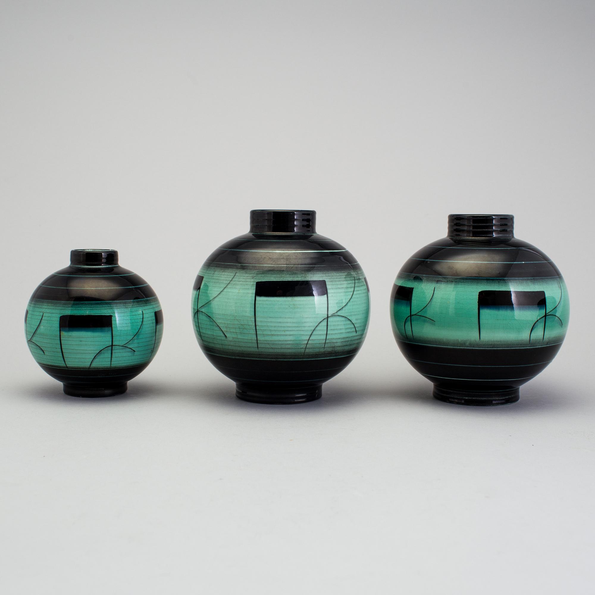 2 vases of the "V series", Ilse Claesson, Rörstrand 1930´s.