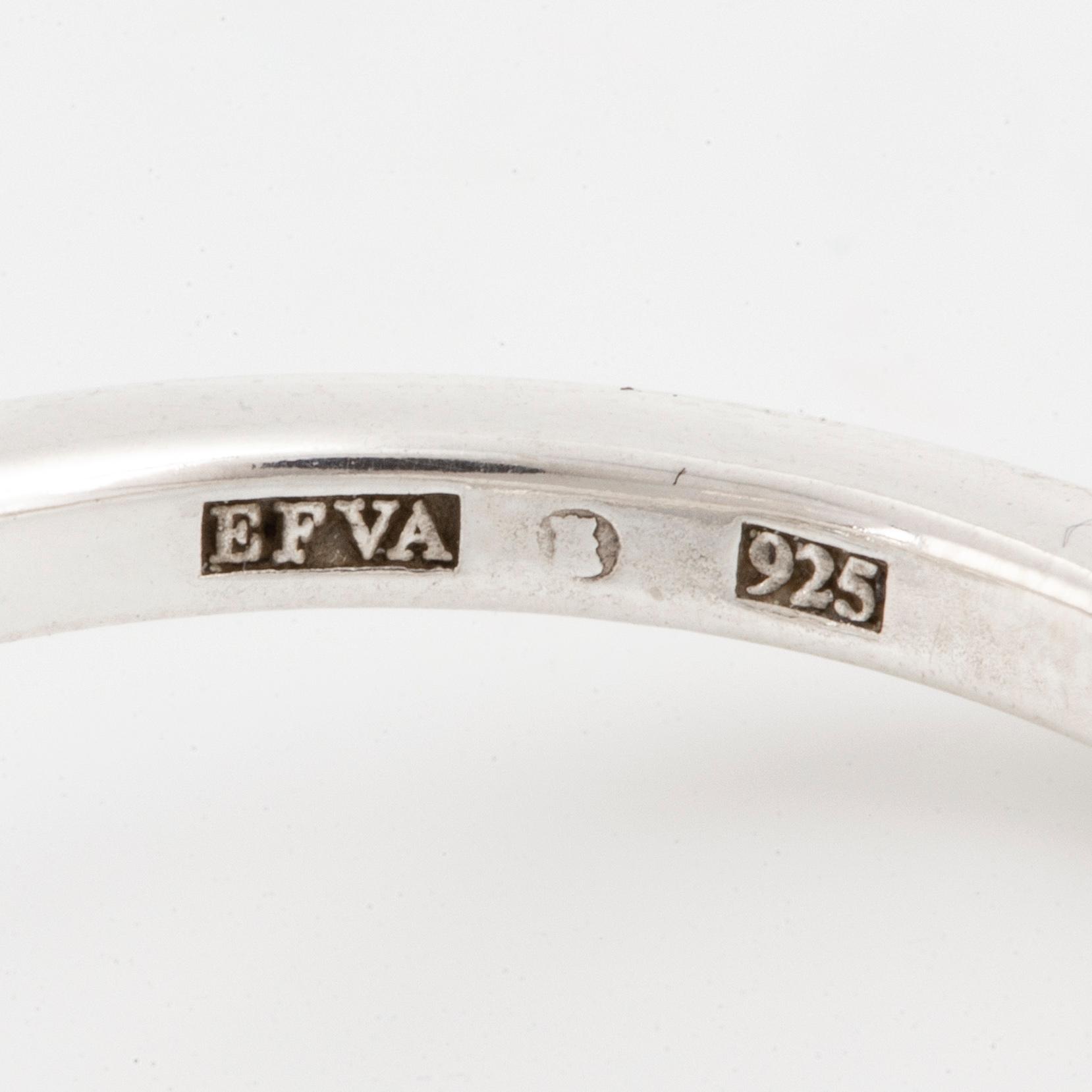 EFVA ATTLING, Ring och hänge med kedja. 'Litte star kaboom' sterlingsilver.