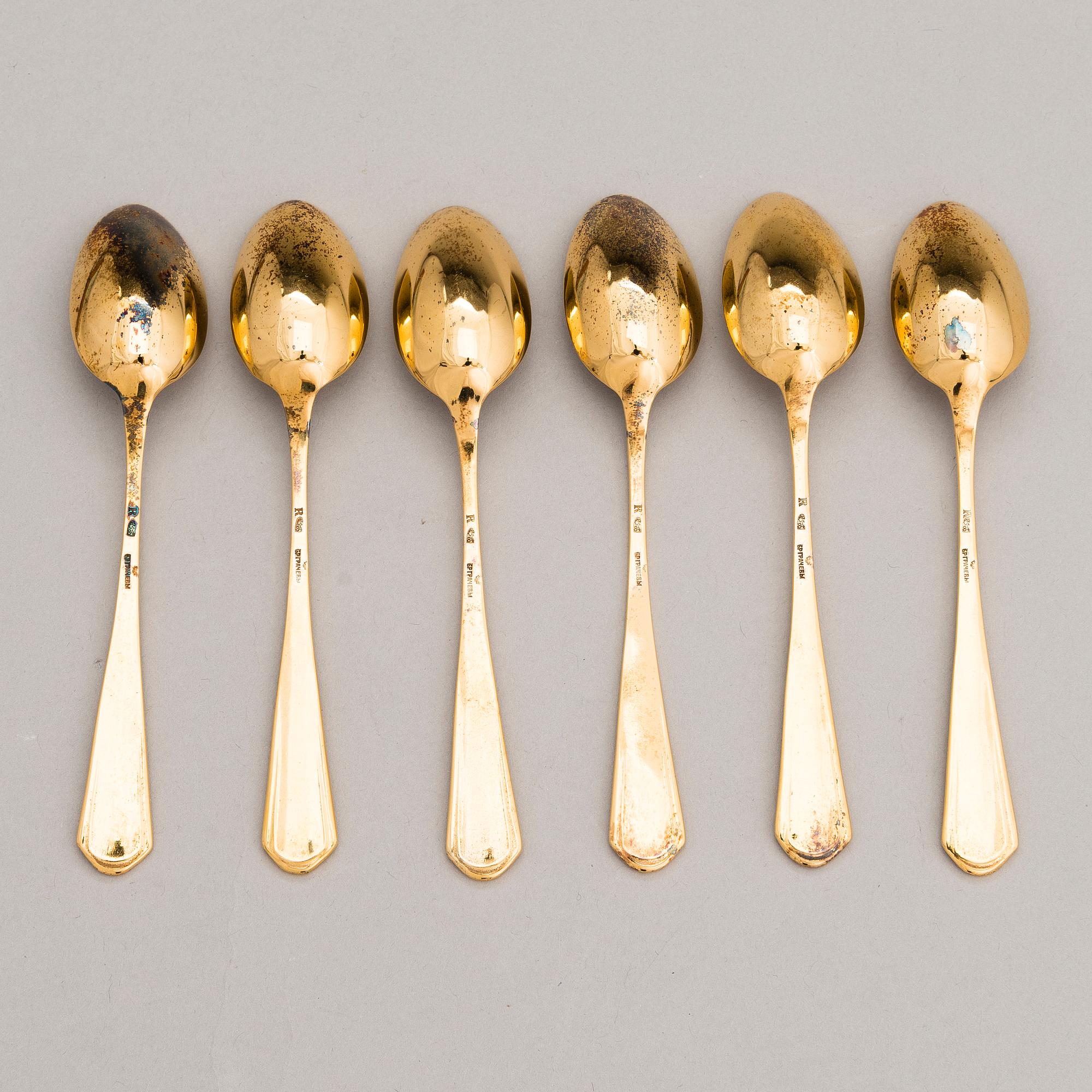KAFFESKEDAR, förgyllt silver, stämplade Br. Grachev, S:t Petersburg, rysk importstämpel, tidigt 1900-tal. Originalask.