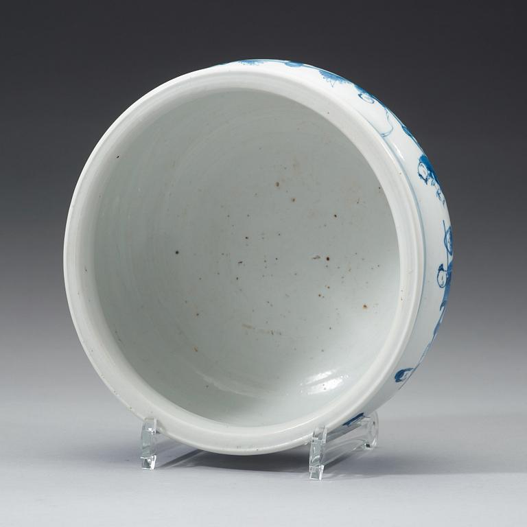 A blue and white censer, Qing dynasty, Kangxi (1662-1722).